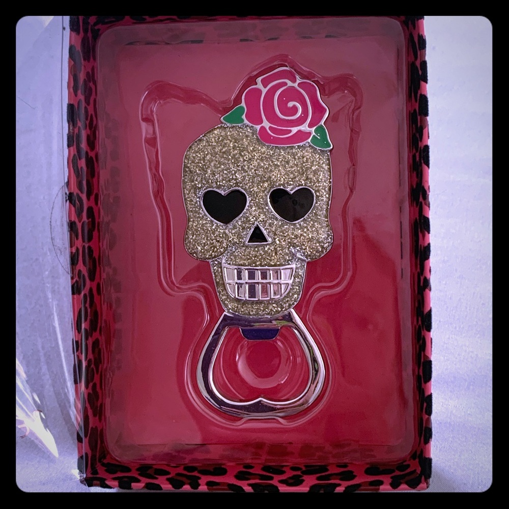 NWT Betsey Johnson PINK Bling Skull Bottle Opener NEW